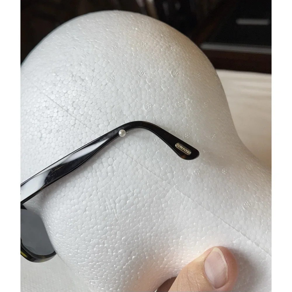 TOM FORD  Authentic Black Cat Eye Ladies Sunglasses TF614 01H 52[]19 Frames Only